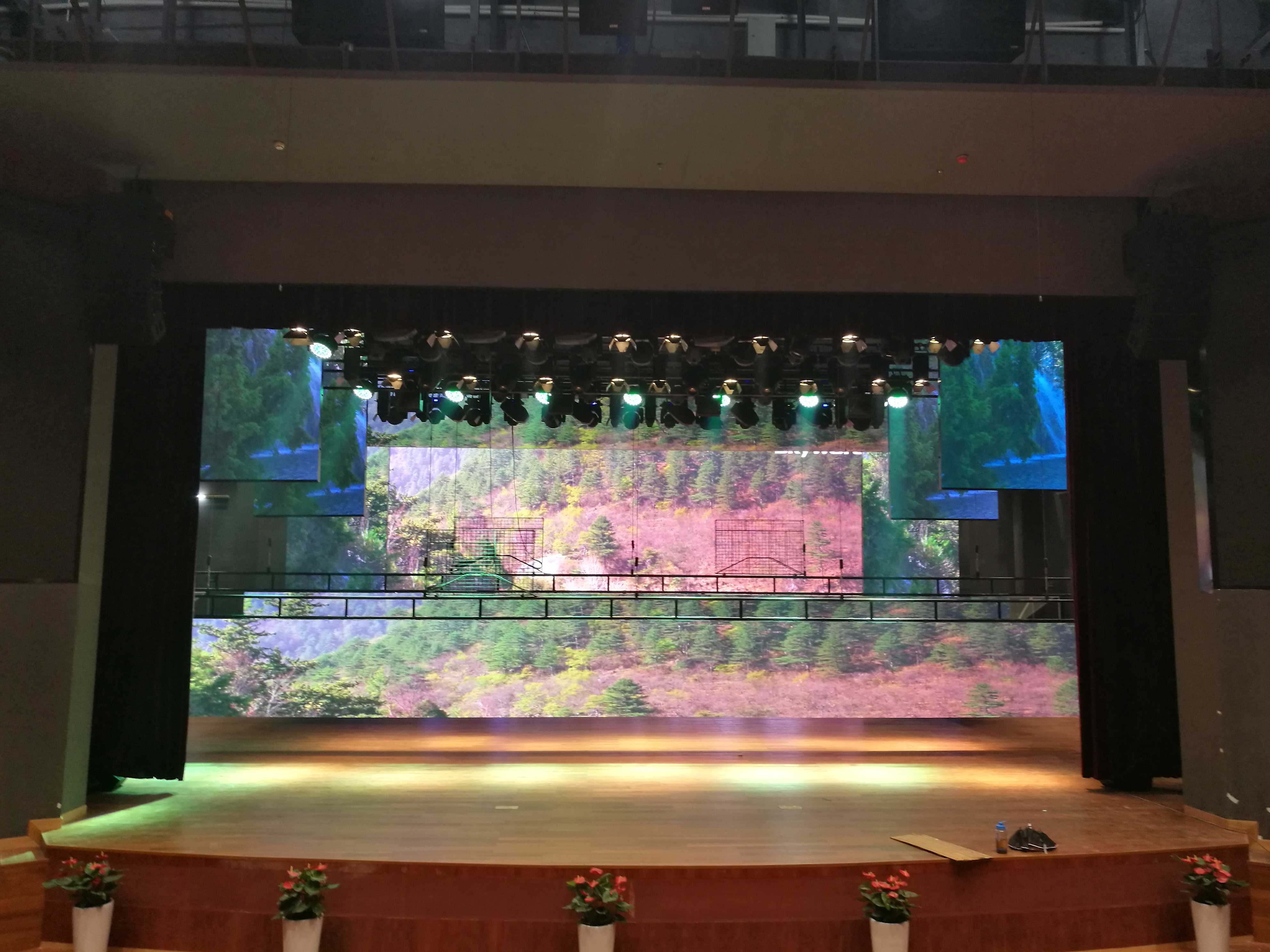 室內(nèi)LED<a href=http://m.12580178.com/zulinping/ target=_blank class=infotextkey>租賃屏</a>案例